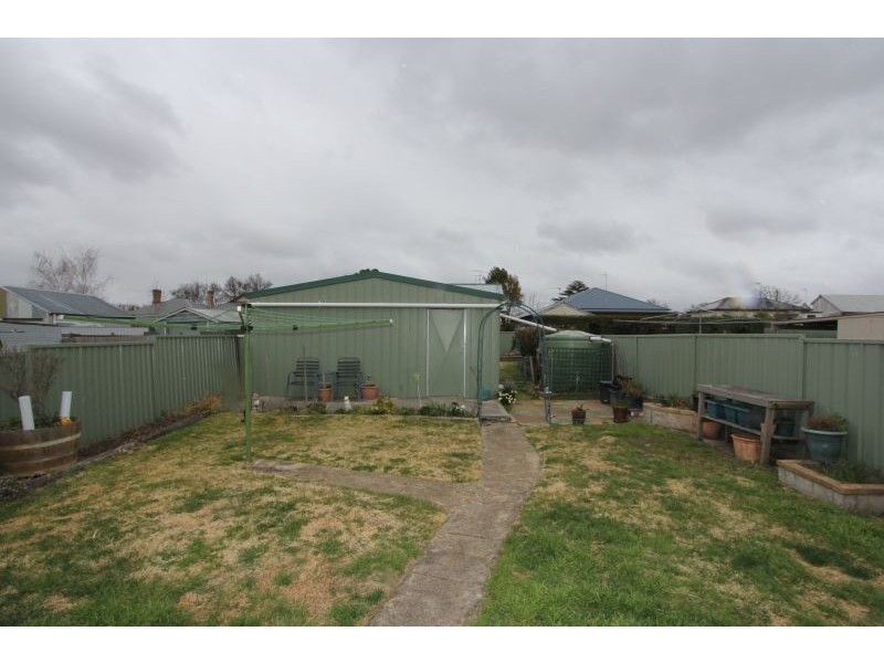 8 Ruby Street, Goulburn NSW 2580