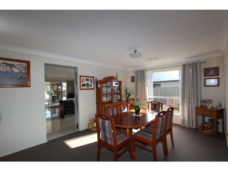 24 Mewburn Drive, Goulburn NSW 2580