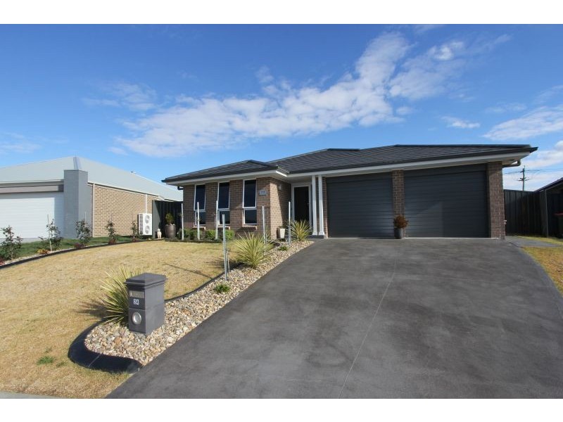 24 Mewburn Drive, Goulburn NSW 2580