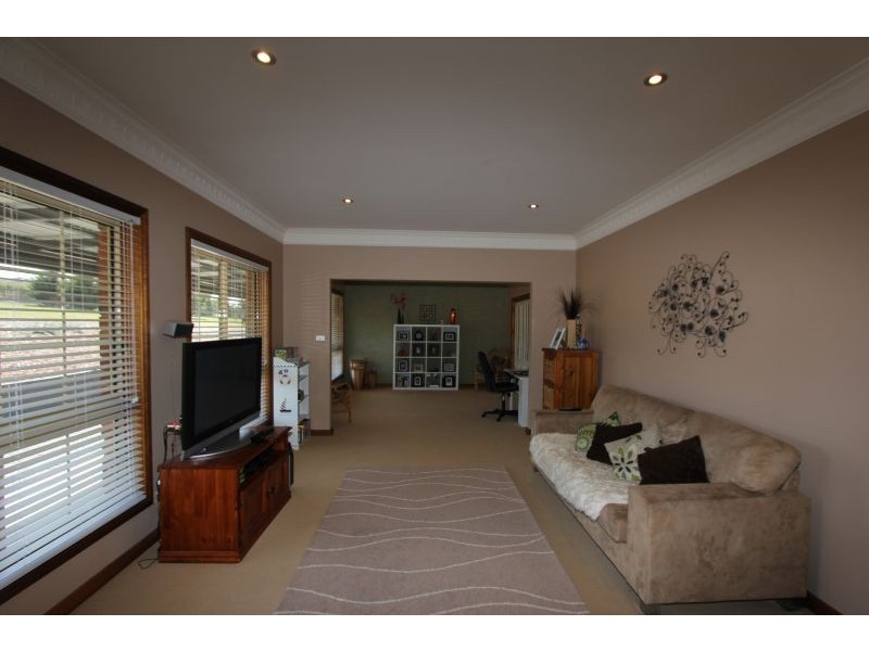 330 Run O Waters Drive, Goulburn NSW 2580