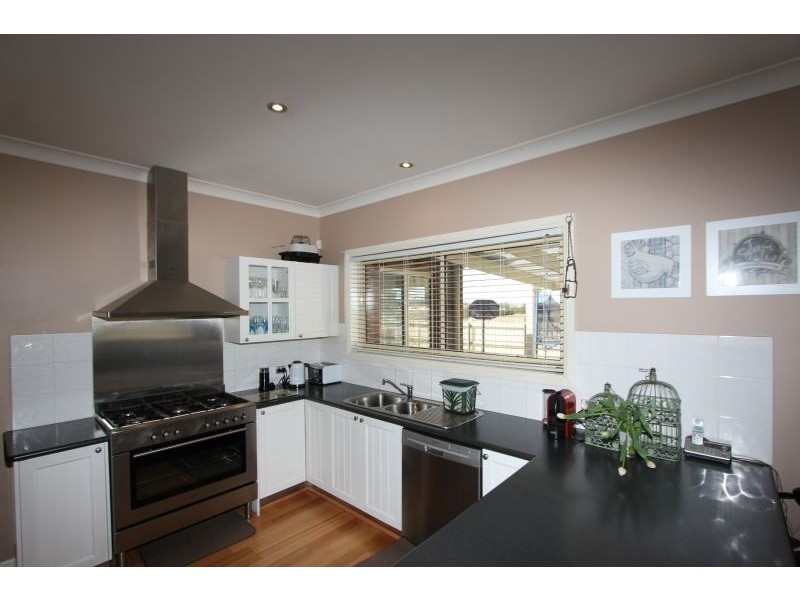 330 Run O Waters Drive, Goulburn NSW 2580