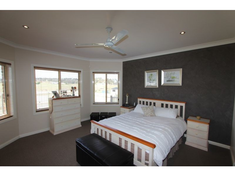 330 Run O Waters Drive, Goulburn NSW 2580