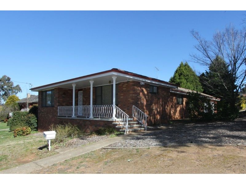 76 Cathcart Street, Goulburn NSW 2580