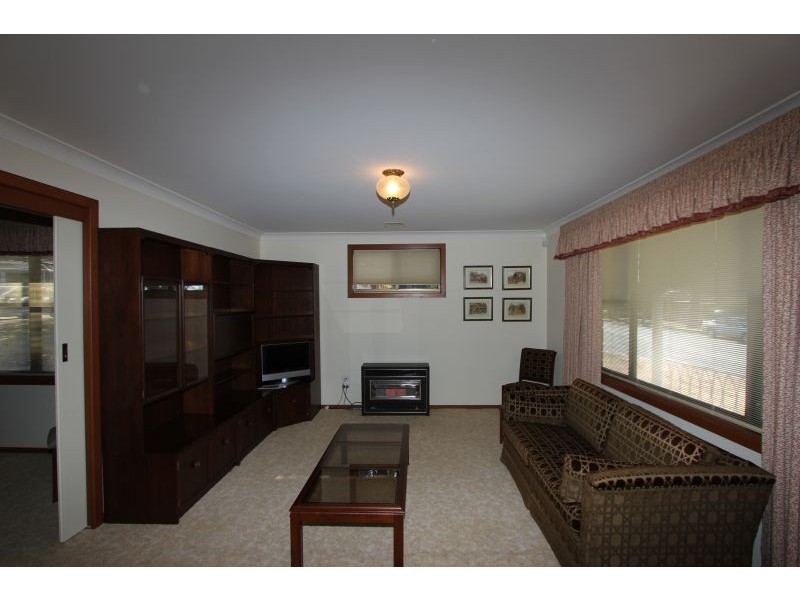 76 Cathcart Street, Goulburn NSW 2580