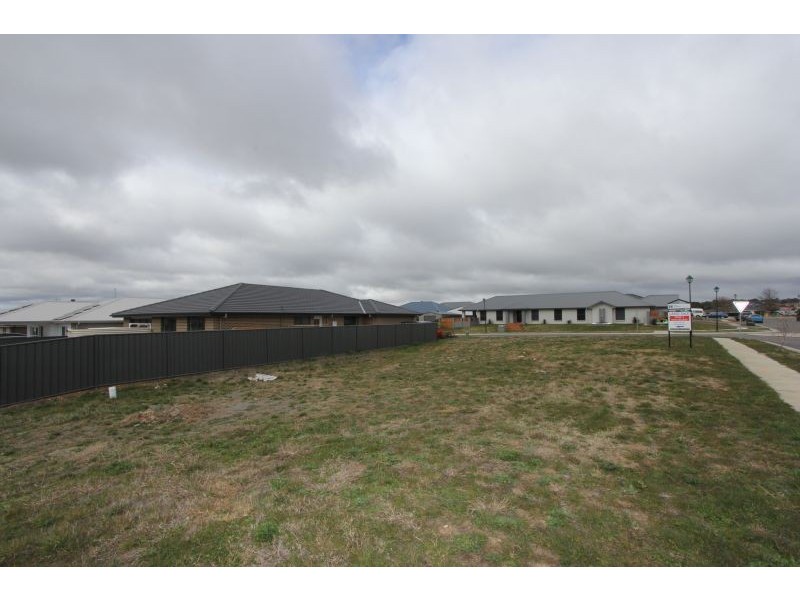 1 Baxter Drive, Goulburn NSW 2580