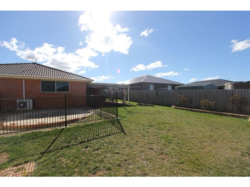 25 Monastery Drive, Goulburn NSW 2580