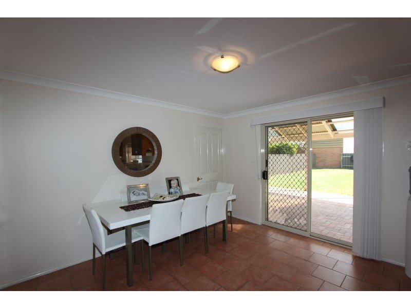 16 Paradise Place, Goulburn NSW 2580