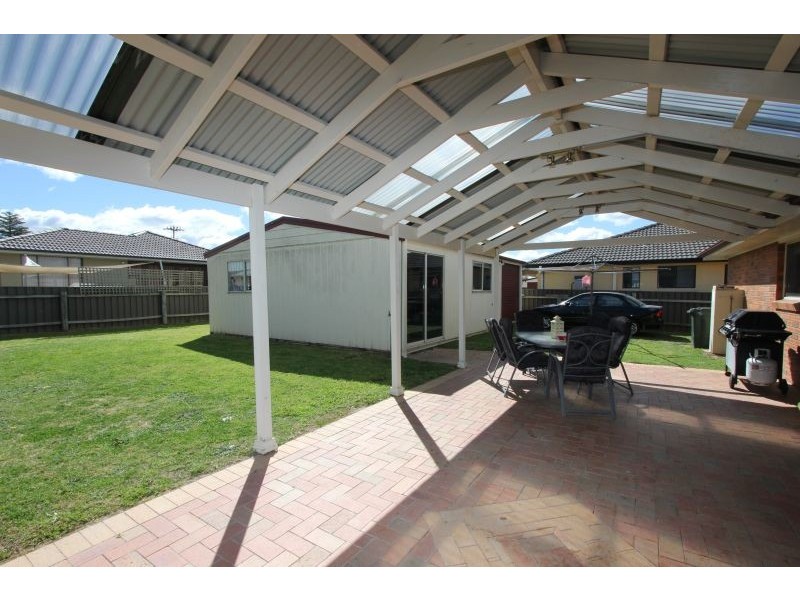 16 Paradise Place, Goulburn NSW 2580