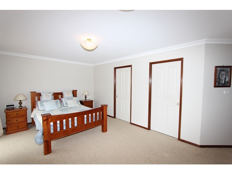 6 Bonnett Drive, Goulburn NSW 2580