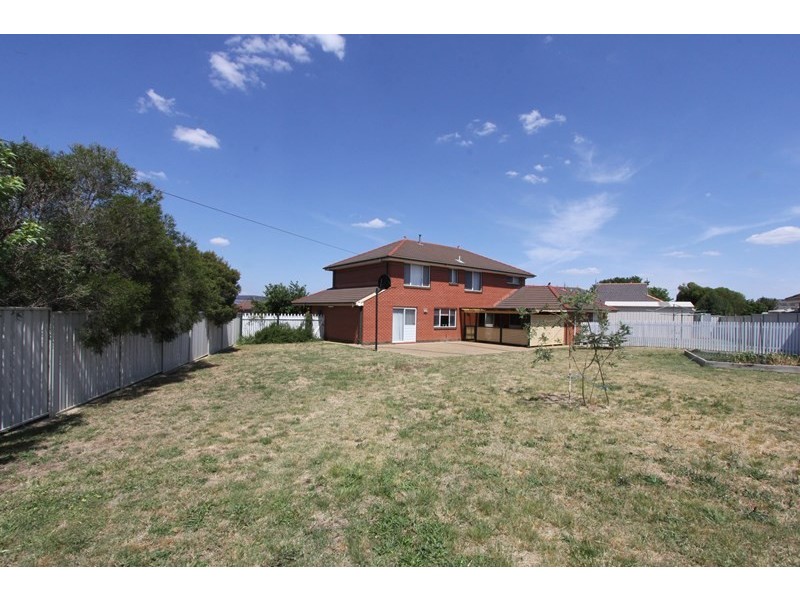 16 Lamarra Place, Goulburn NSW 2580