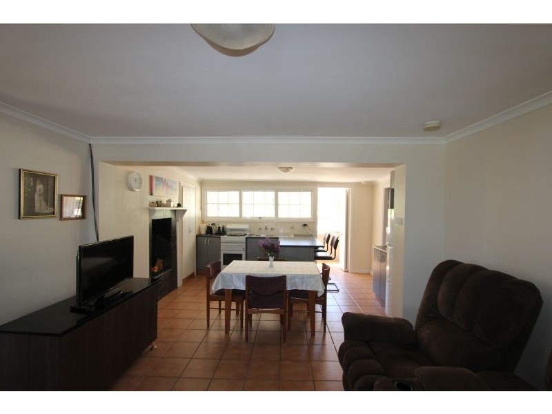 73 May Street, Goulburn NSW 2580