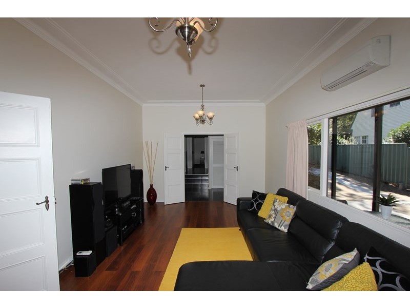 7 Cathcart Street, Goulburn NSW 2580