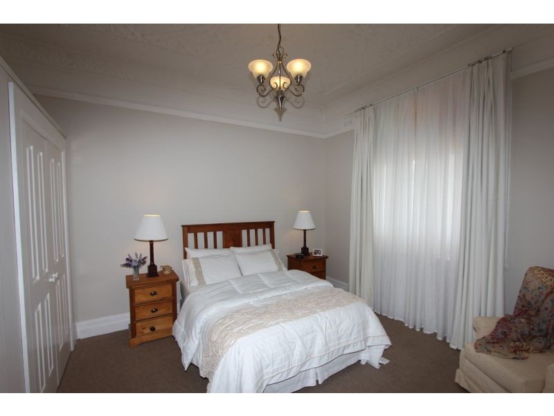 9 Victoria Street, Goulburn NSW 2580