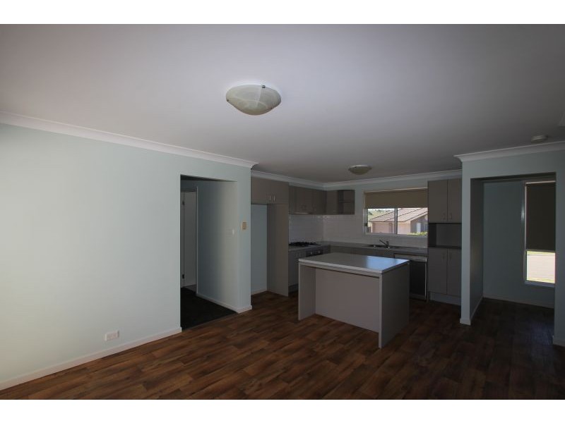 2 Stombuco Place, Goulburn NSW 2580