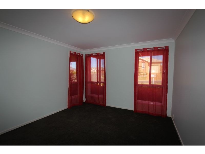 2 Stombuco Place, Goulburn NSW 2580