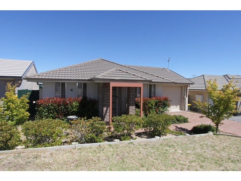 4 Stombuco Place, Goulburn NSW 2580