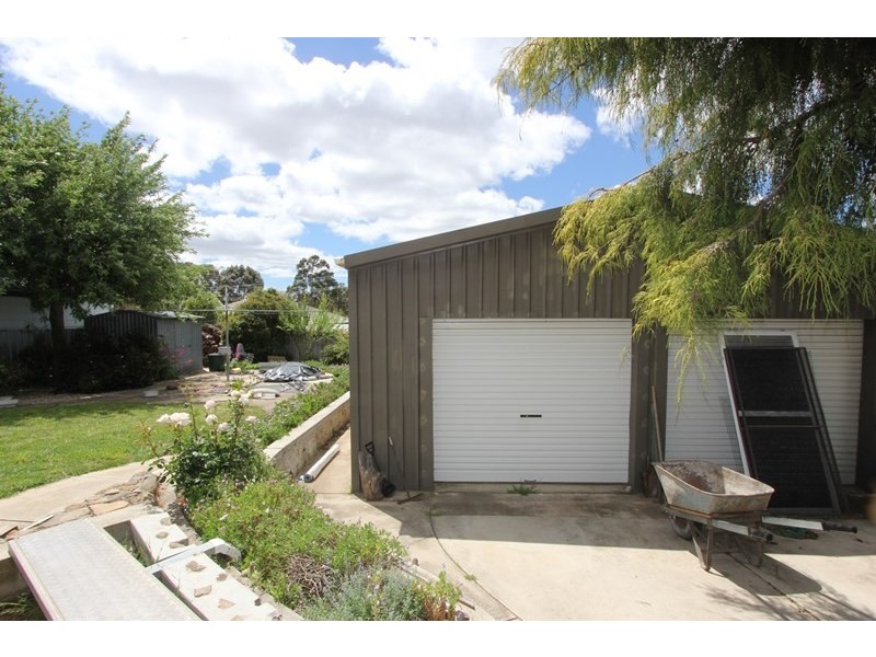 7 Bradford Drive, Goulburn NSW 2580