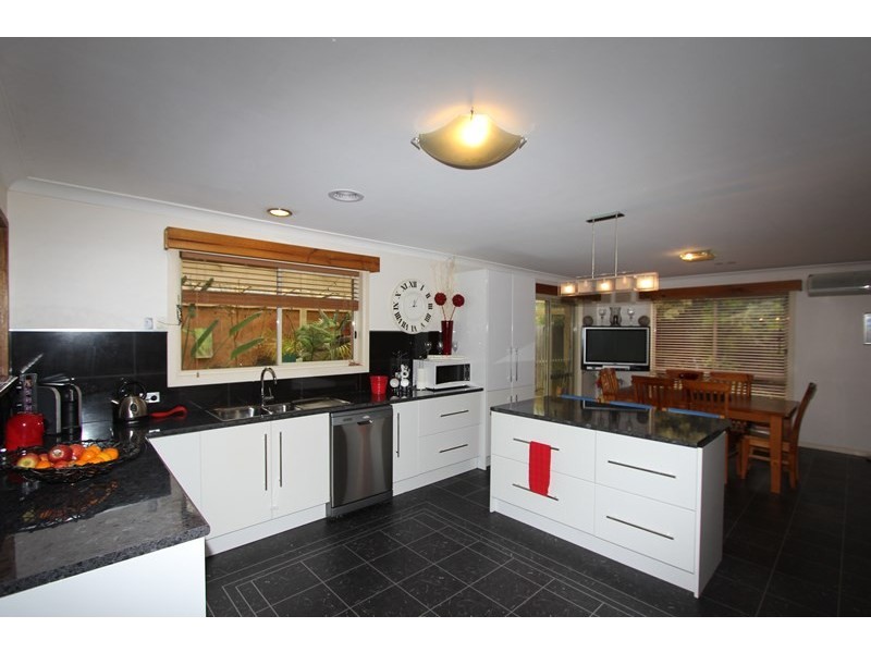 17 Endeavour Avenue, Goulburn NSW 2580