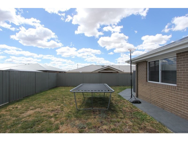 17 St Aubyn Road, Goulburn NSW 2580