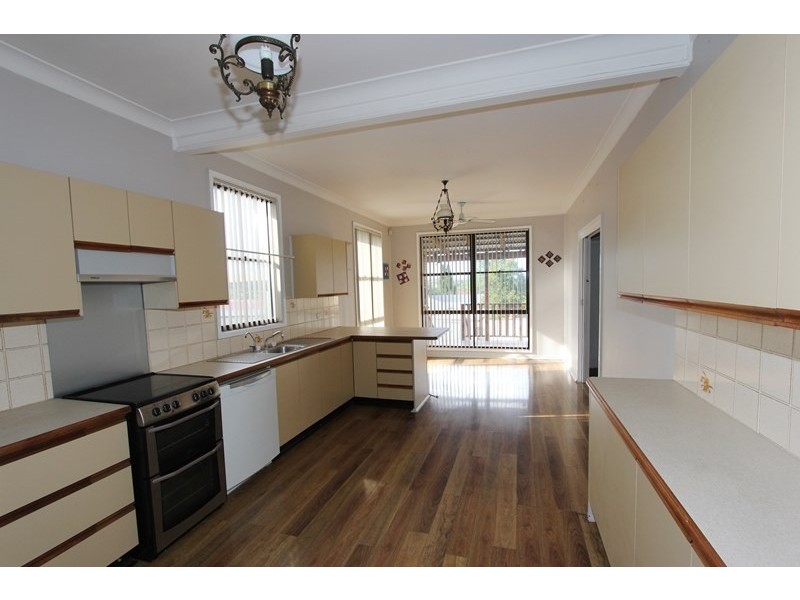 73 Finlay Road, Goulburn NSW 2580