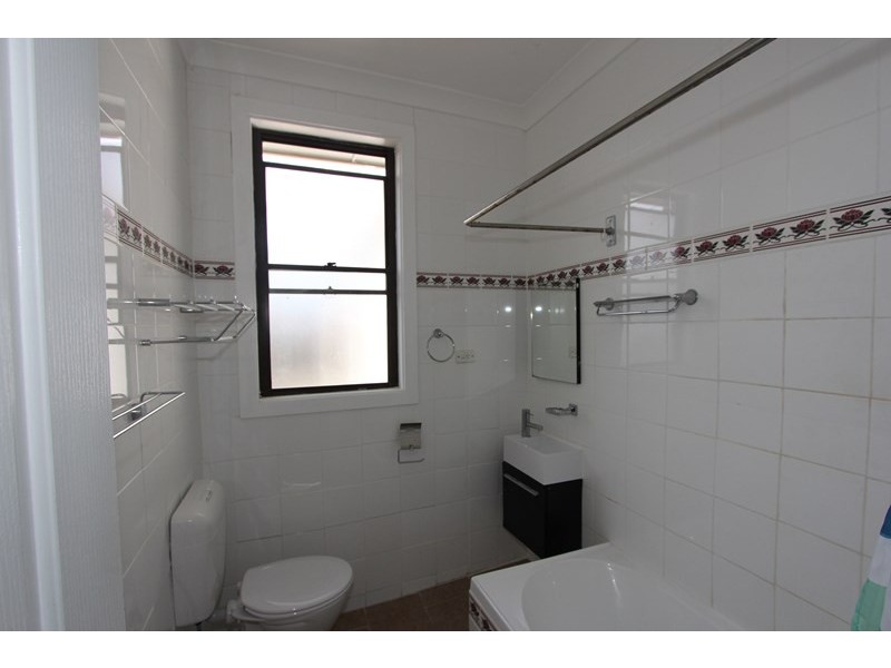 73 Finlay Road, Goulburn NSW 2580