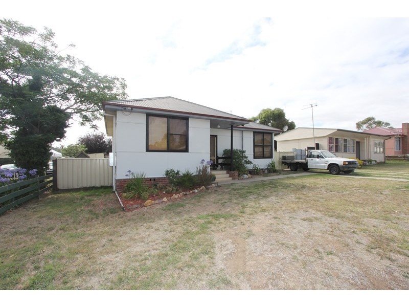 26 Darcy Crescent, Goulburn NSW 2580