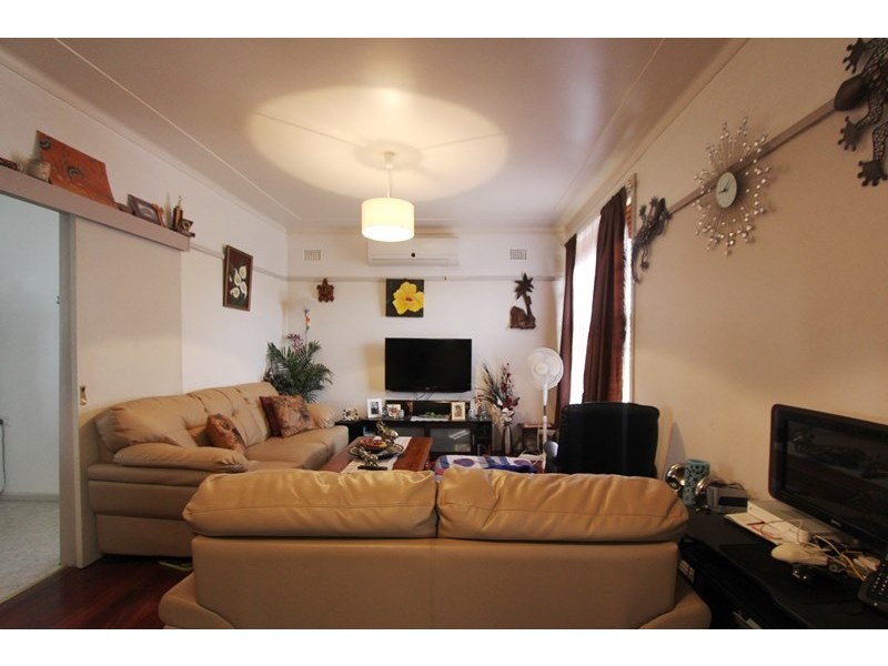 26 Darcy Crescent, Goulburn NSW 2580