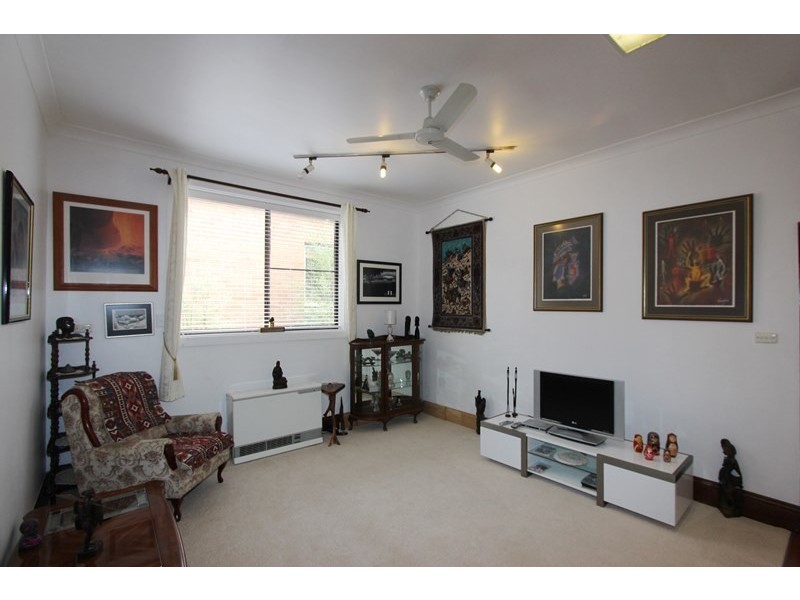 136 Clinton Street, Goulburn NSW 2580