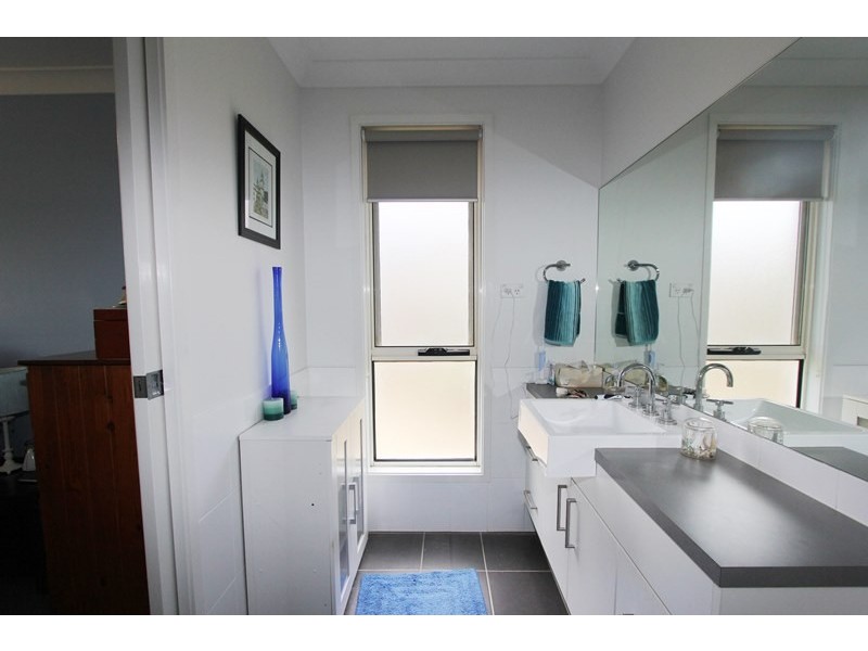 4 Brennan Drive, Goulburn NSW 2580