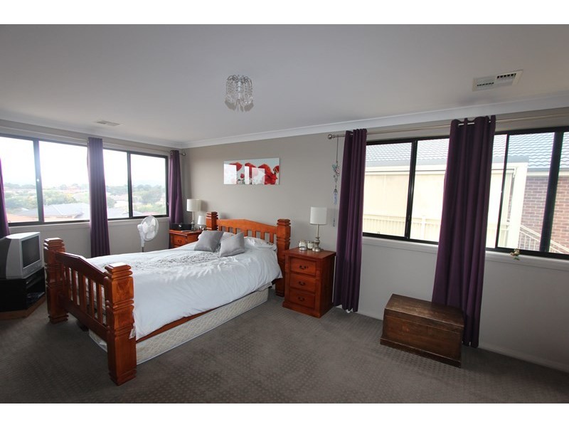 2 Thomas Place, Goulburn NSW 2580