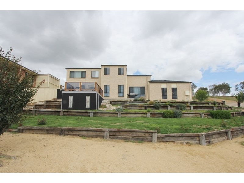2 Thomas Place, Goulburn NSW 2580