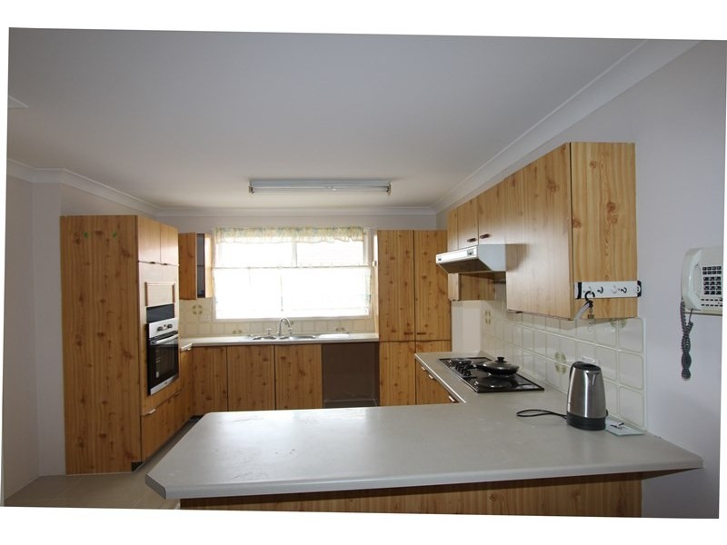 11 Ballanya Avenue, Goulburn NSW 2580