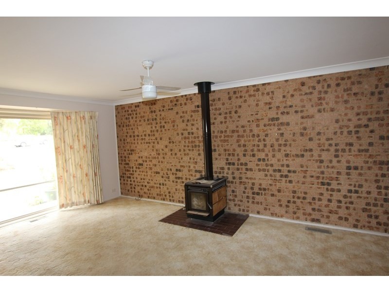 11 Ballanya Avenue, Goulburn NSW 2580