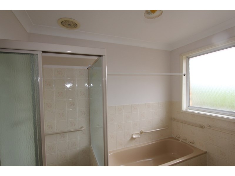 11 Ballanya Avenue, Goulburn NSW 2580