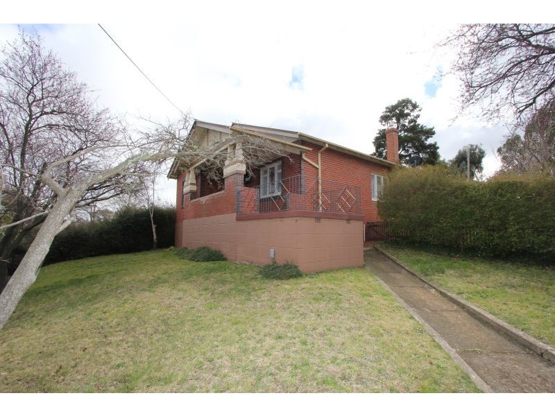 81 Clinton Street, Goulburn NSW 2580