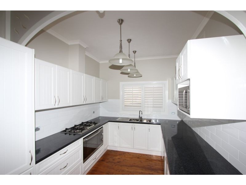 81 Clinton Street, Goulburn NSW 2580