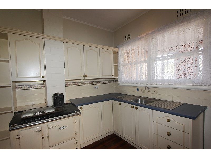 166 Nicholson Street, Goulburn NSW 2580