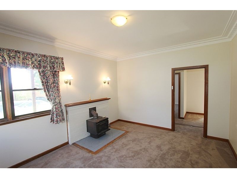 166 Nicholson Street, Goulburn NSW 2580