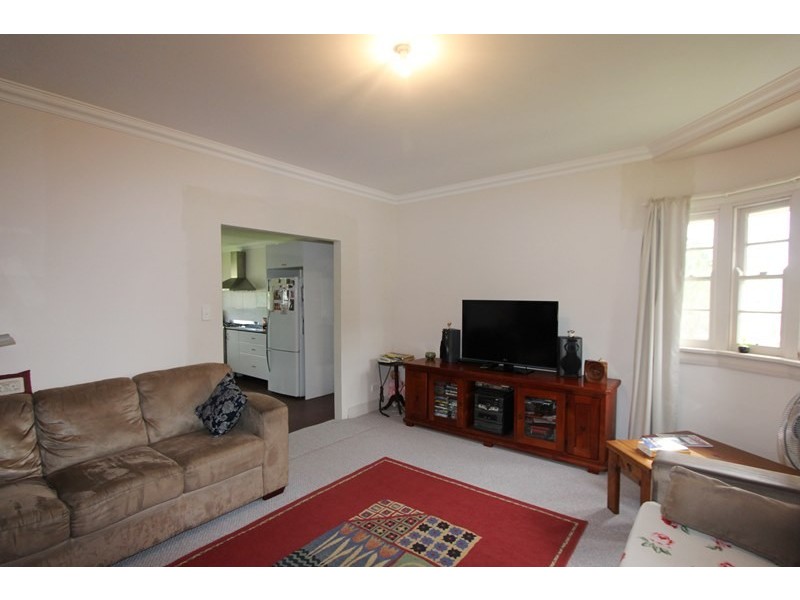 40 Wollondilly Avenue, Goulburn NSW 2580