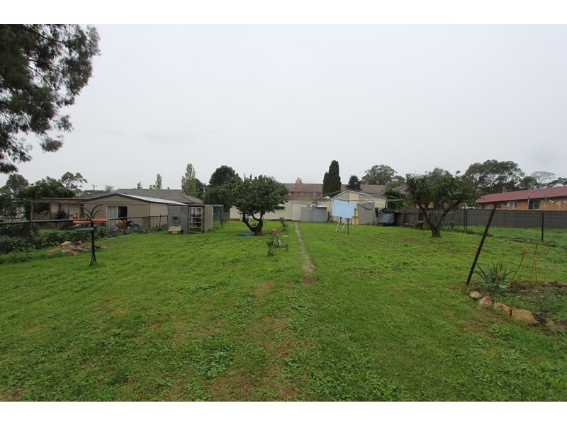 40 Wollondilly Avenue, Goulburn NSW 2580