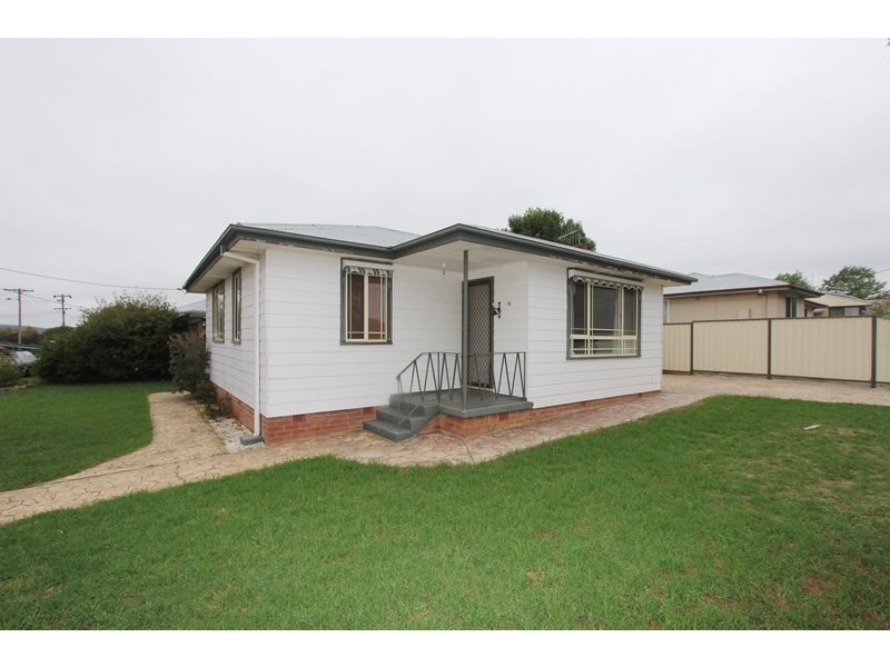 18 Elm Street, Goulburn NSW 2580