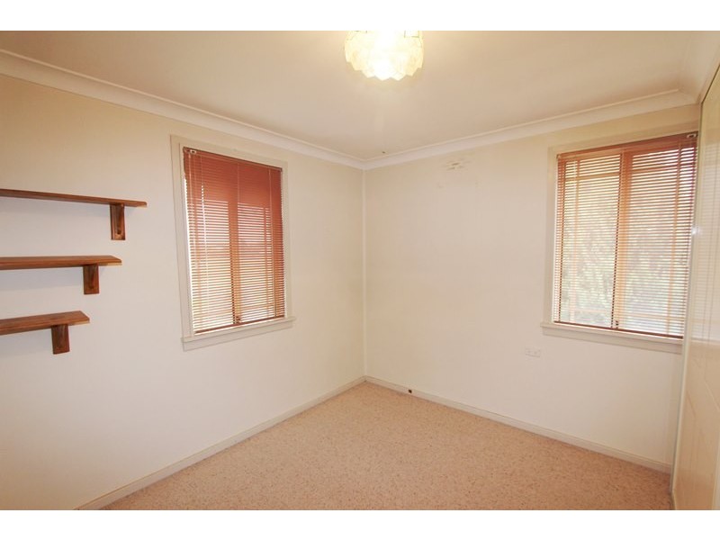 18 Elm Street, Goulburn NSW 2580