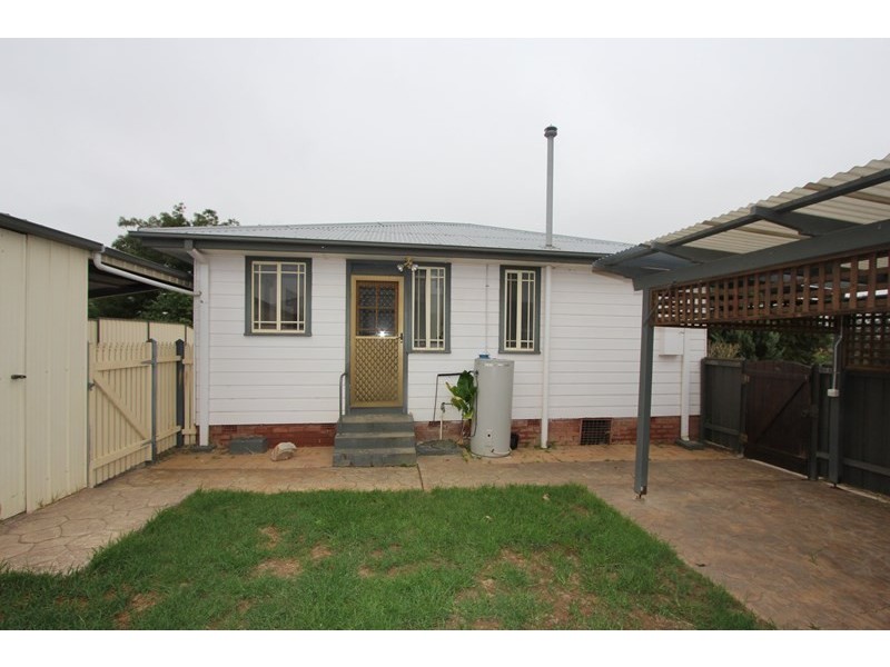 18 Elm Street, Goulburn NSW 2580