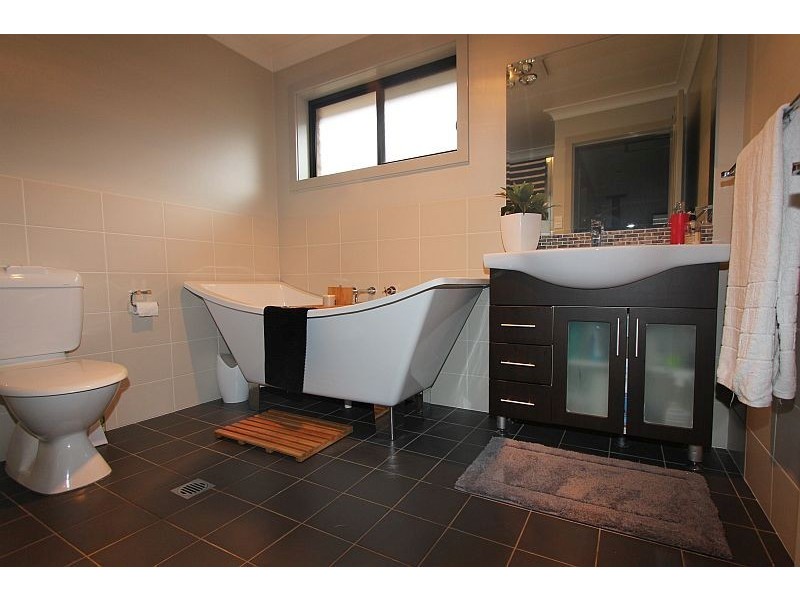 1 Monastery Drive, Goulburn NSW 2580