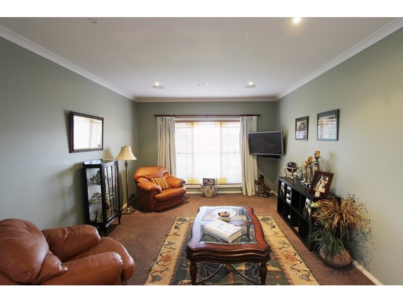 14 Monastery Drive, Goulburn NSW 2580