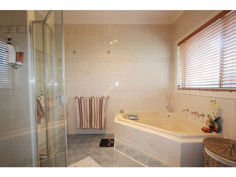 14 Monastery Drive, Goulburn NSW 2580