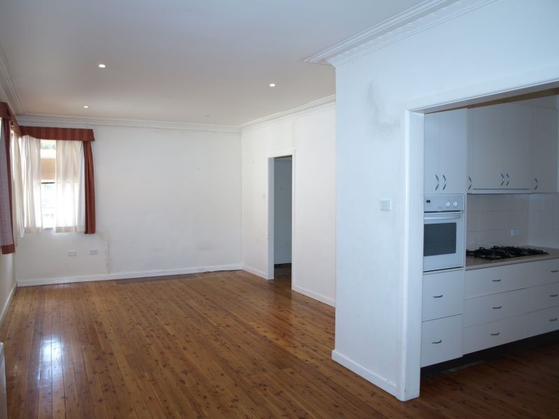 7 Lawrenny Avenue, Goulburn NSW 2580