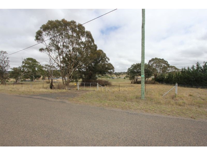 76 Greendale Crescent, Goulburn NSW 2580