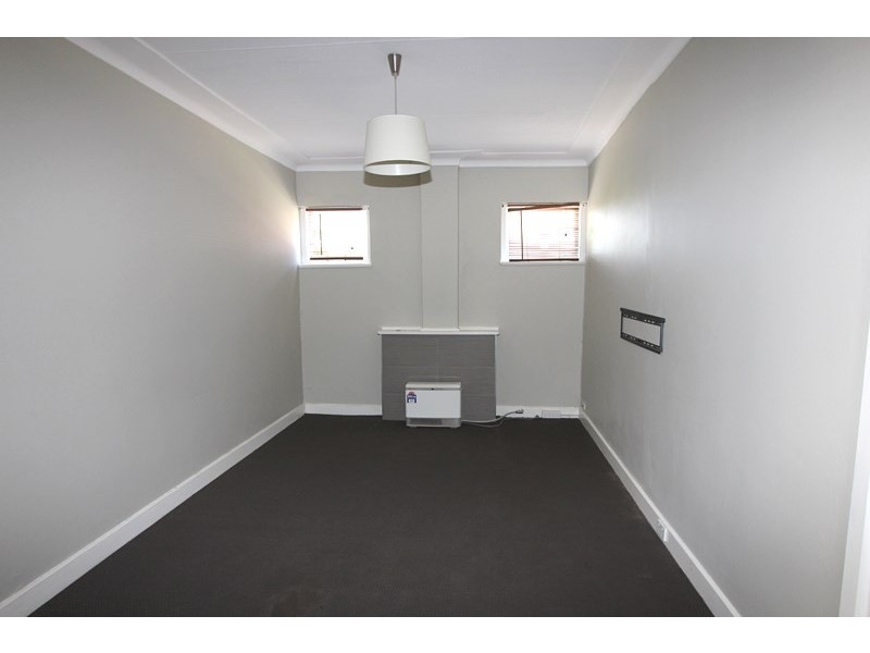 86 Lagoon Street, Goulburn NSW 2580