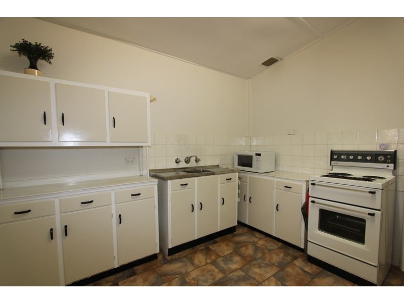 16 George Street, Goulburn NSW 2580